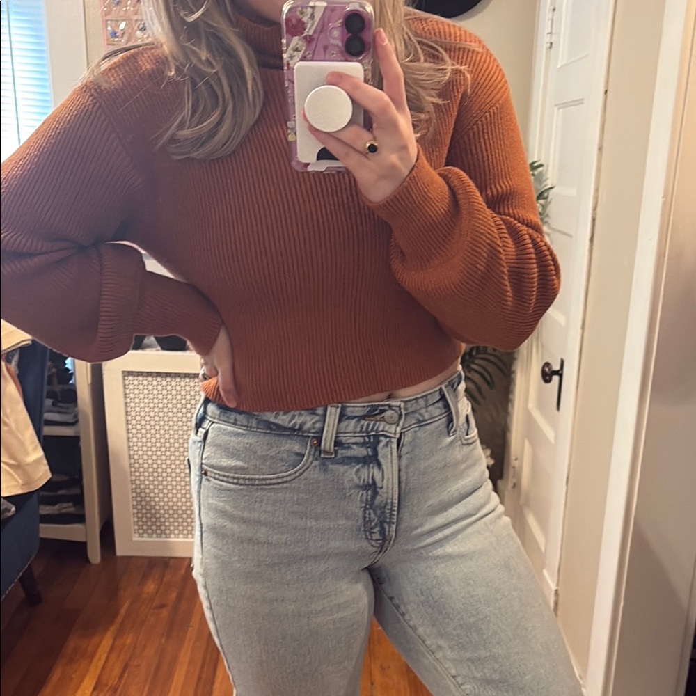 💜 Francesca's Orange Turtleneck